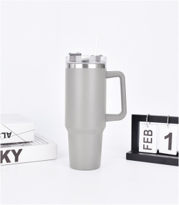 MagiCook KUBEK TERMICZNY 1200 ML ZE SŁOMKĄ STYLE USA Jasna Szarość